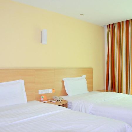 7Days Inn Guangzhou Tianhe Yantang Yue Ken Road Eksteriør bilde