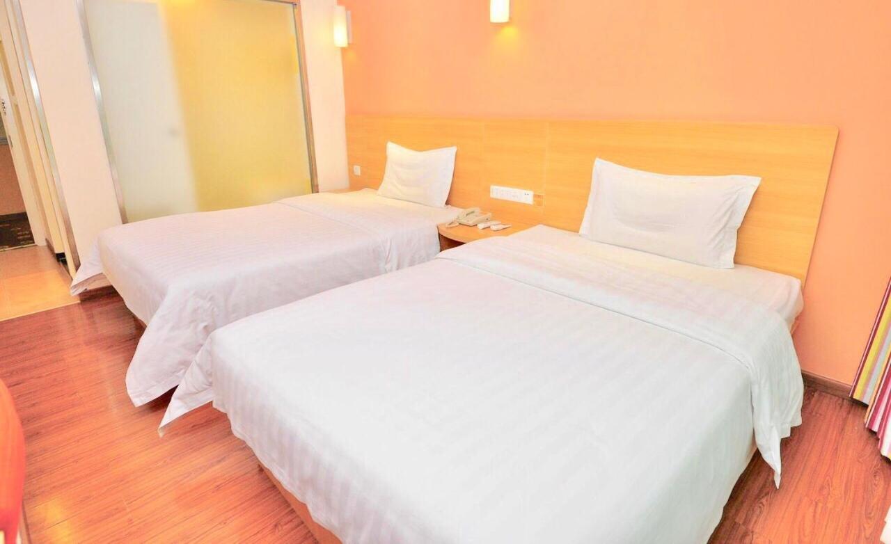 7Days Inn Guangzhou Tianhe Yantang Yue Ken Road Eksteriør bilde