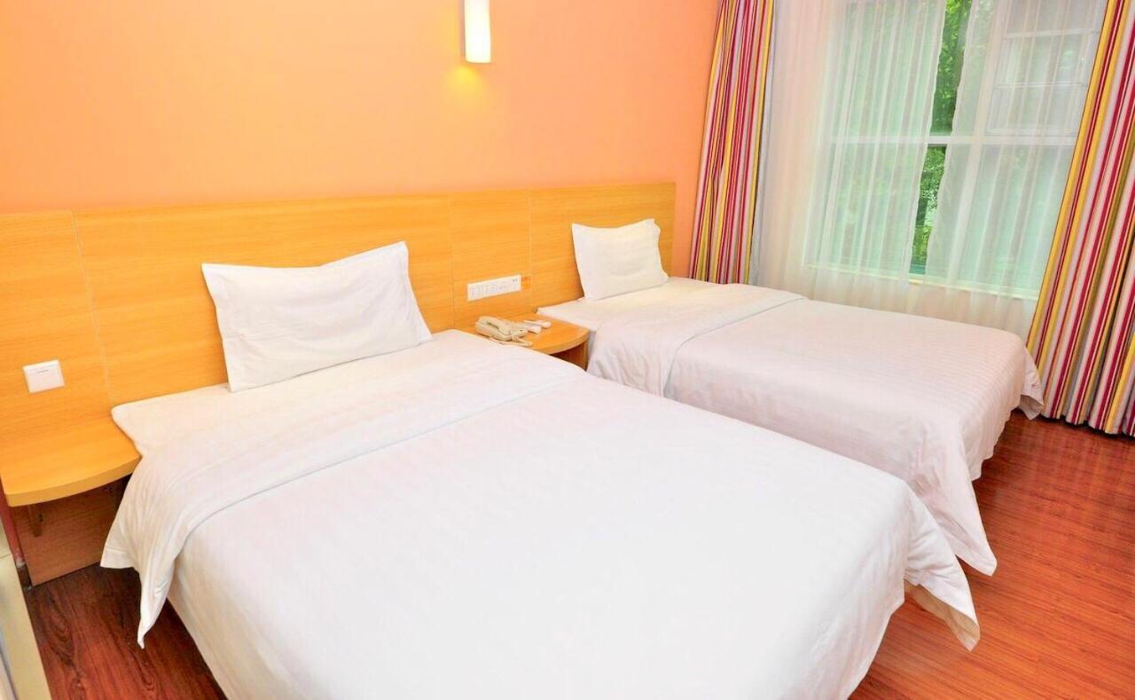 7Days Inn Guangzhou Tianhe Yantang Yue Ken Road Eksteriør bilde